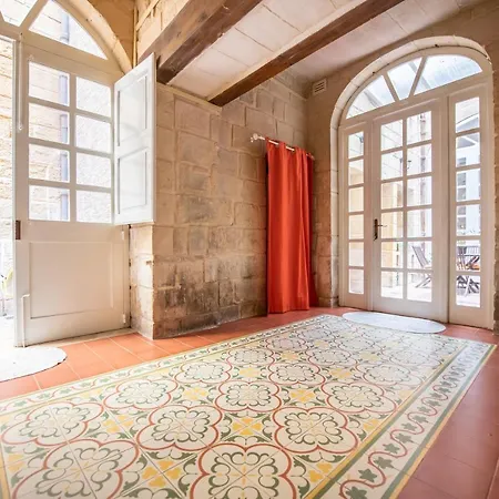 Charming 16Th-Century House Of Character Birgu