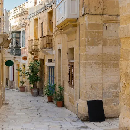 Charming 16Th-Century House Of Character Birgu